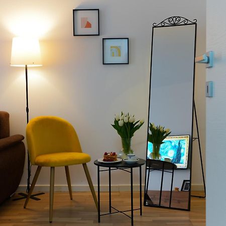 Amalia - Quiet 1Br Apartment With Parking & Wi-Fi Bucarest Extérieur photo